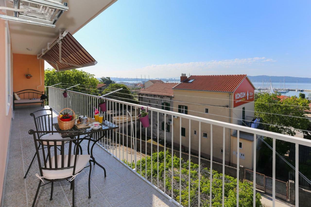 Ferienwohnung Periska Kaštela Exterior foto
