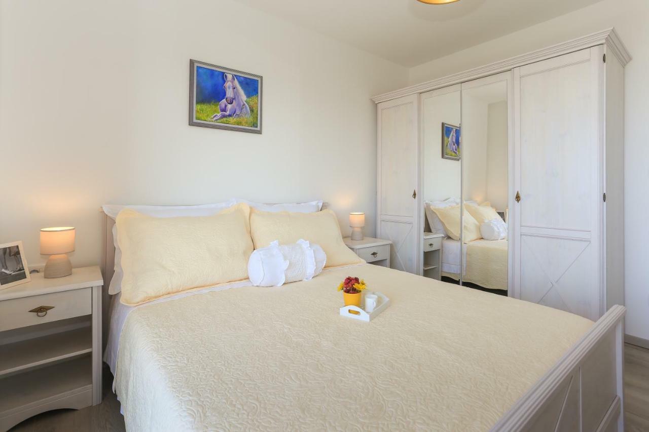 Ferienwohnung Periska Kaštela Exterior foto