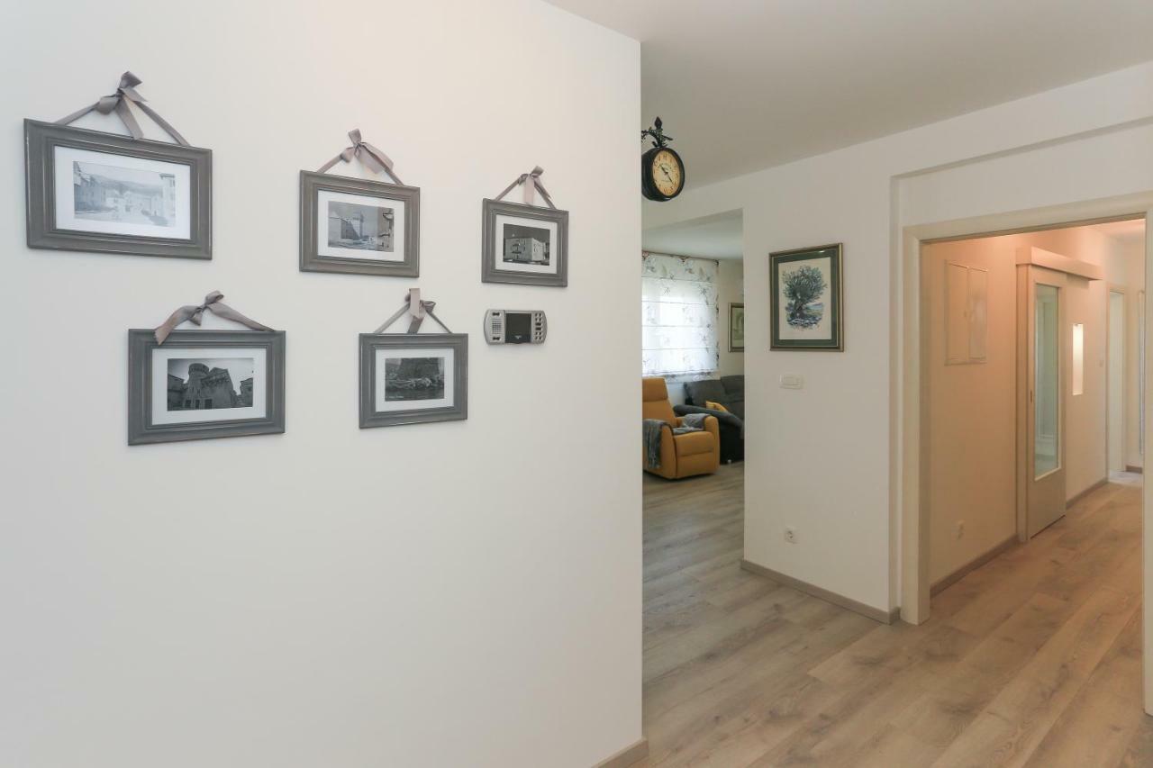 Ferienwohnung Periska Kaštela Exterior foto