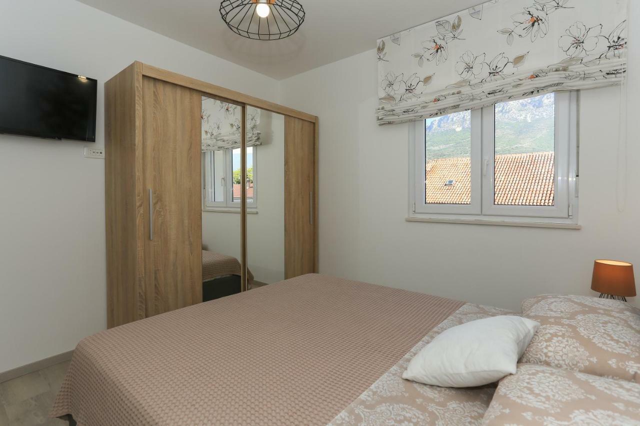 Ferienwohnung Periska Kaštela Exterior foto