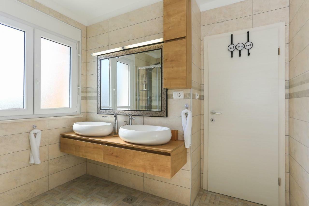 Ferienwohnung Periska Kaštela Exterior foto